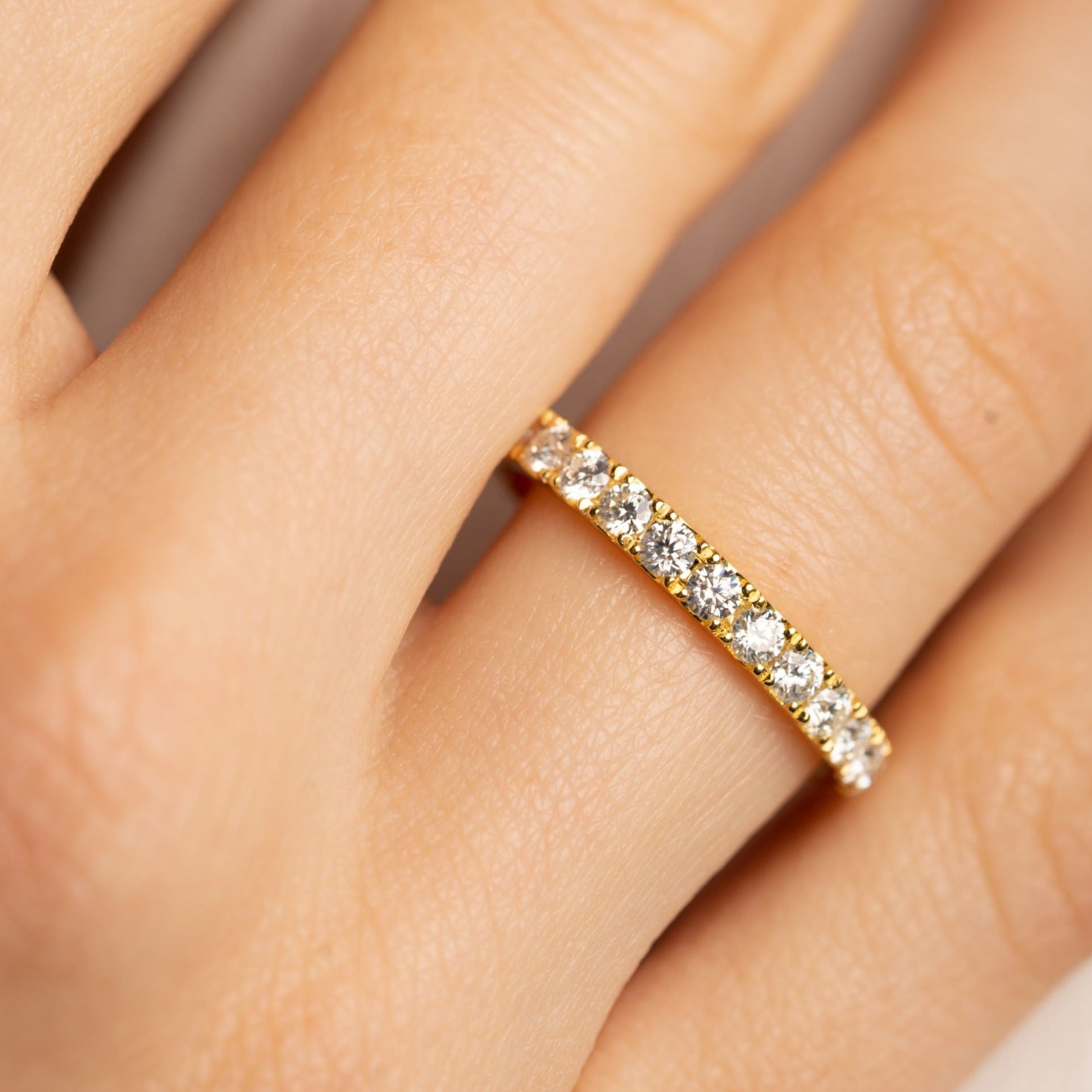 Anillo Diamantes Completo Grueso