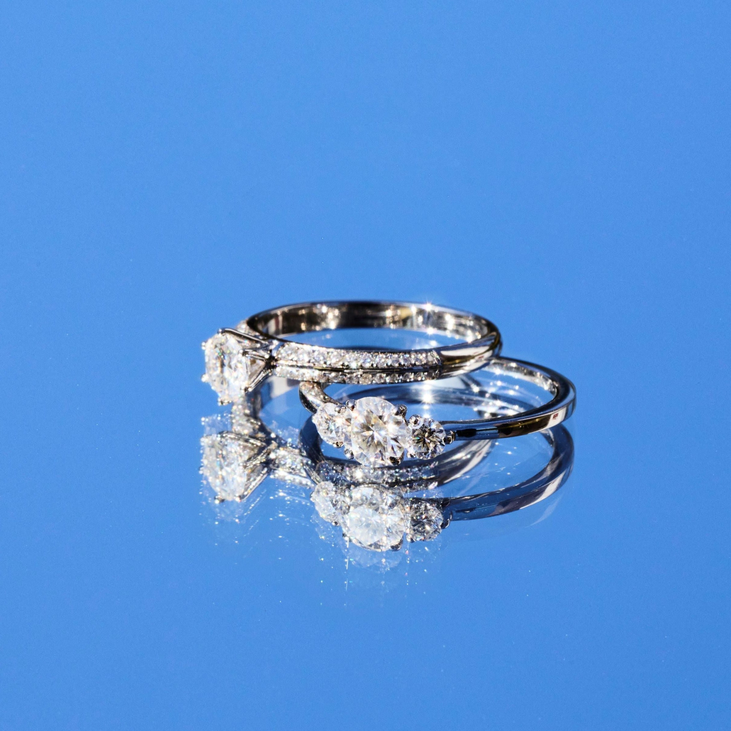 Anillo Tres Piedras Clásico