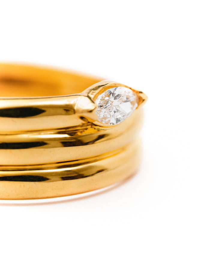 Anillo Espiral con Diamante