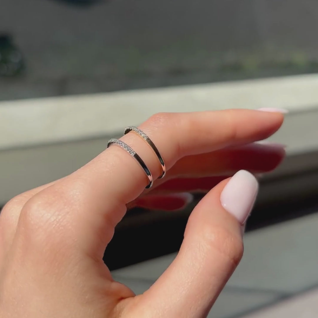 Anillo Medio Cintillo de Diamantes